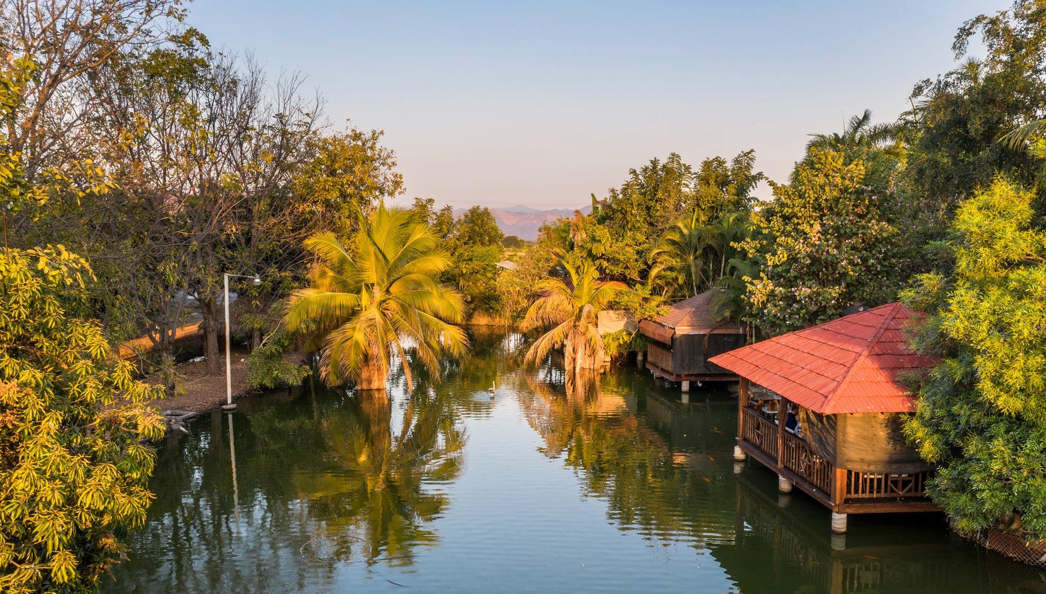 Las Parotas Restaurant